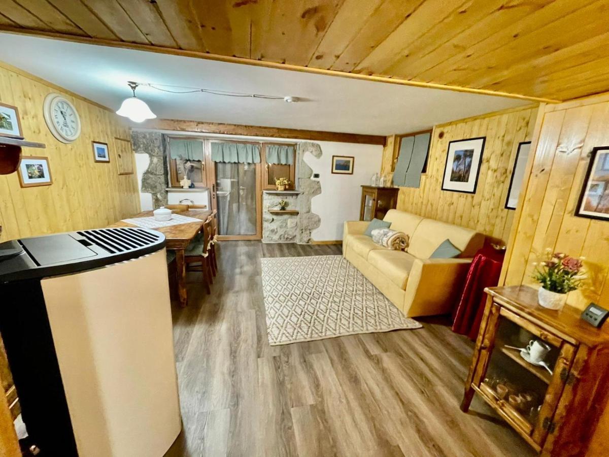 Апартаменты Chalet I Folletti Аббадиа Сан Сальваторе Экстерьер фото