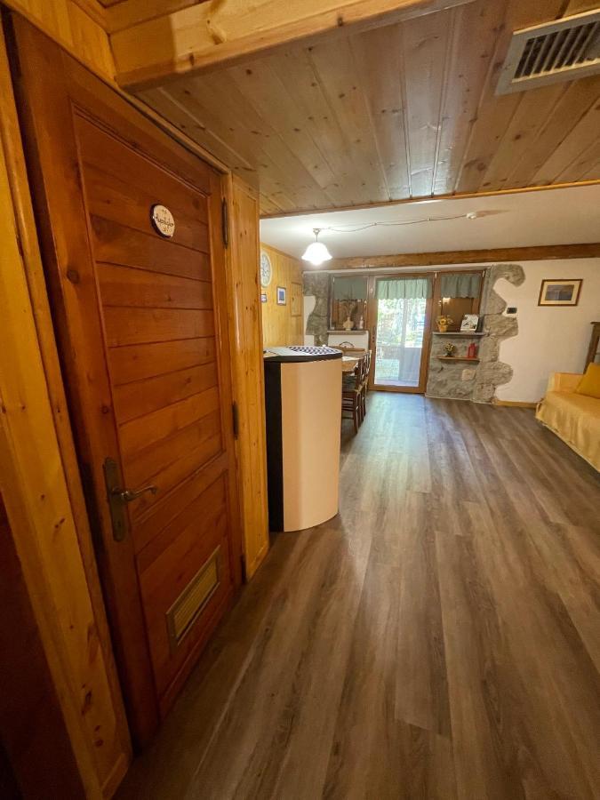 Апартаменты Chalet I Folletti Аббадиа Сан Сальваторе Экстерьер фото